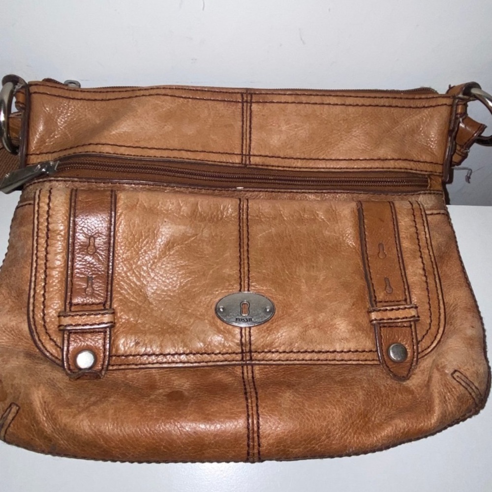 Fossil purse